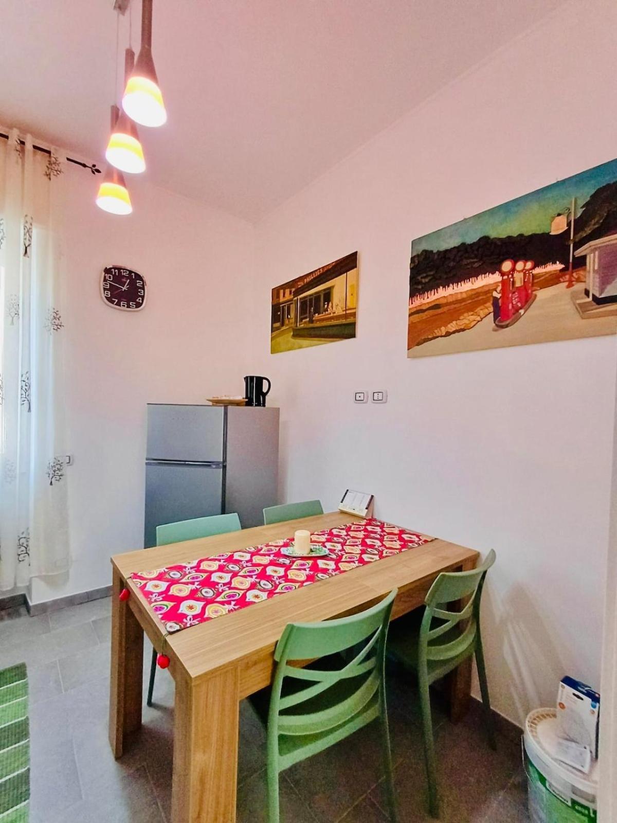 Tolstoi 83 Apartment Milan Bagian luar foto