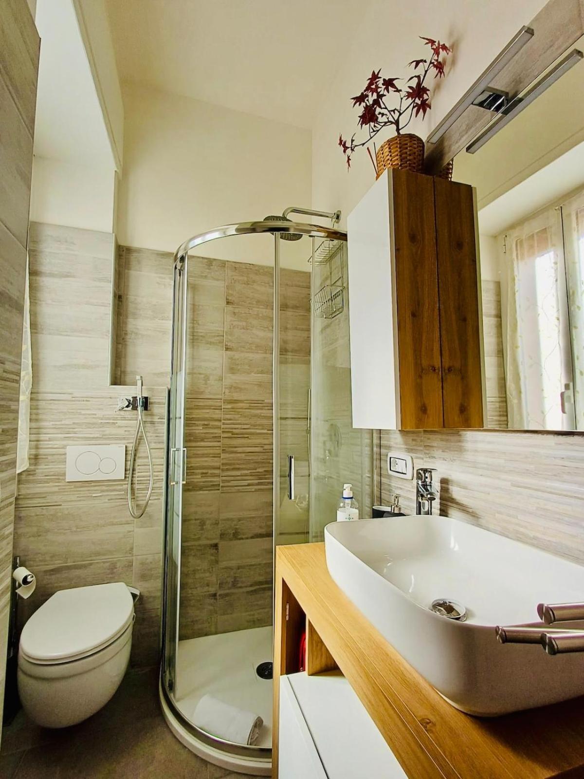 Tolstoi 83 Apartment Milan Bagian luar foto