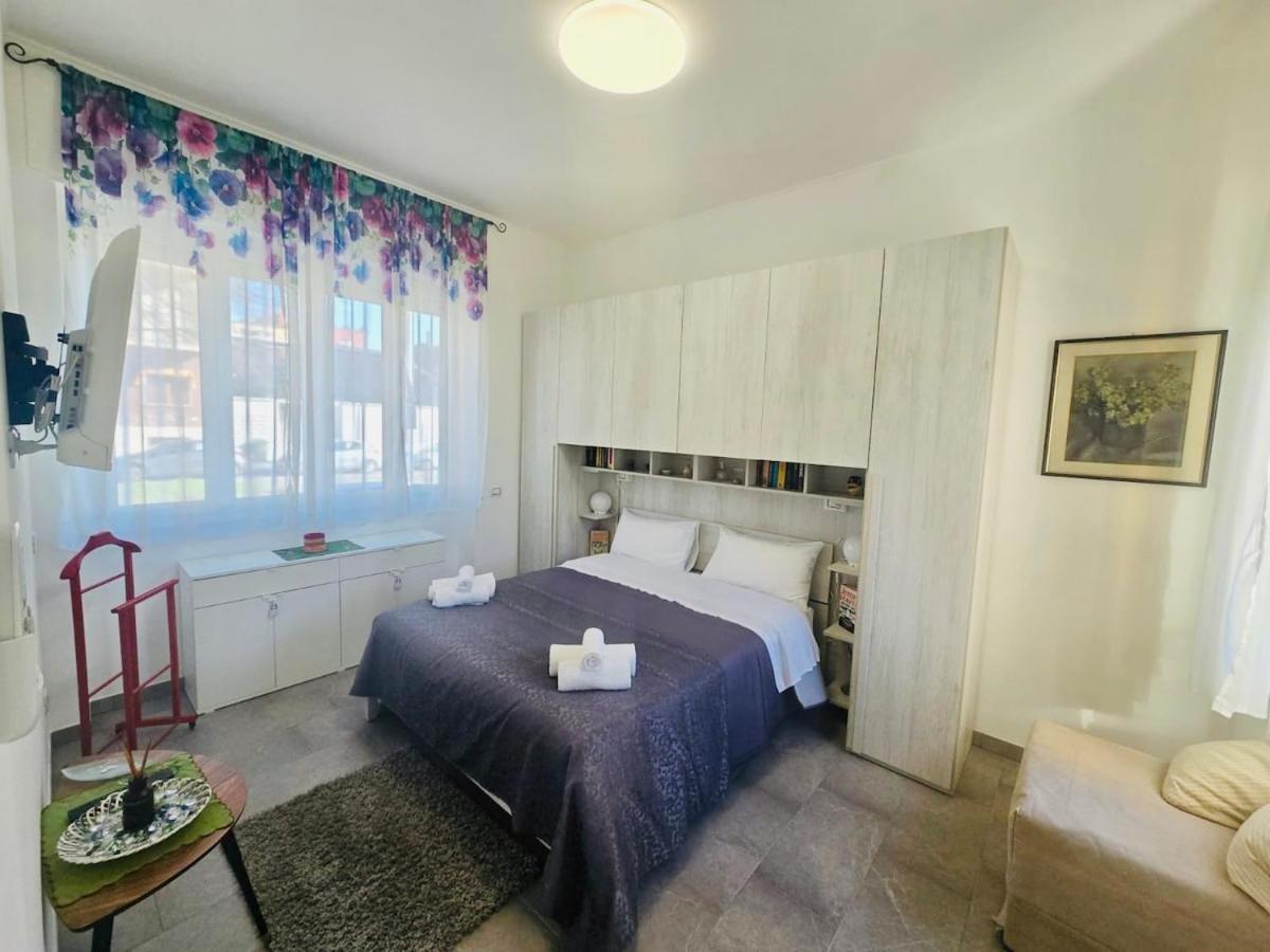 Tolstoi 83 Apartment Milan Bagian luar foto