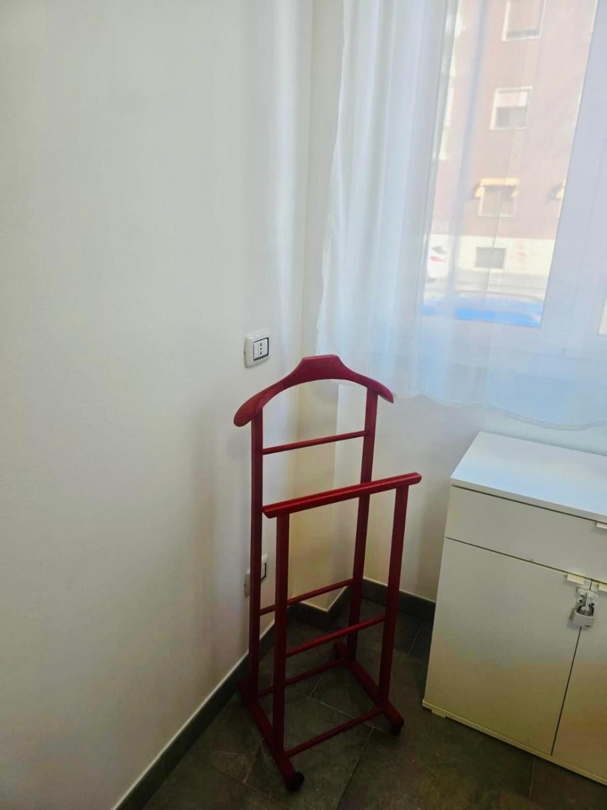 Tolstoi 83 Apartment Milan Bagian luar foto