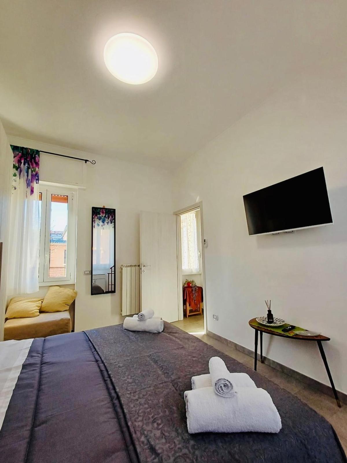 Tolstoi 83 Apartment Milan Bagian luar foto